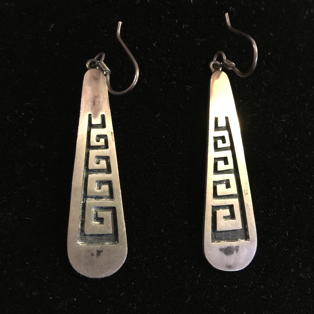 HOPI GREEK ZEN MINIMALIST PIERCED DANGLE EARRINGS